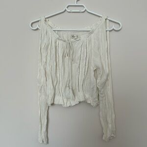 Abercrombie & Fitch white top
